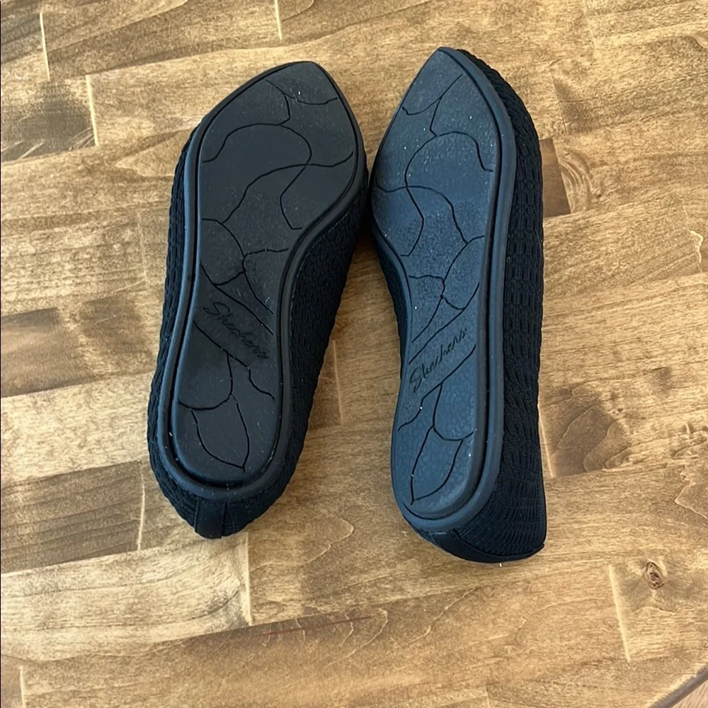 Skechers Women's Mary Jane Style Black Flats size 7 - Picture 5 of 5